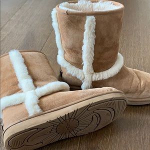 UGG boots size 9!